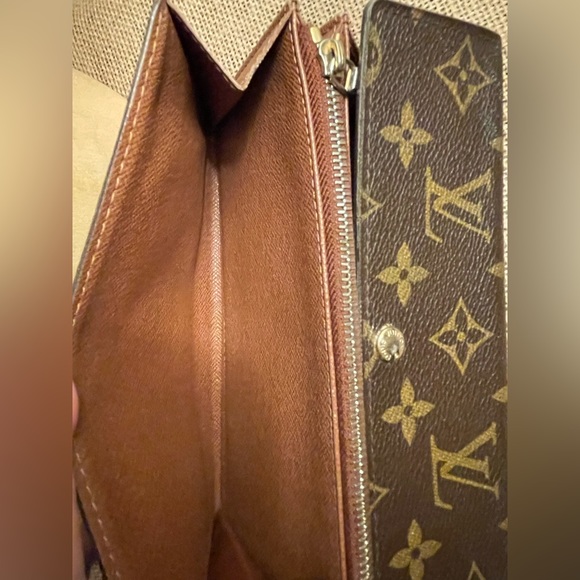 COPY - Louis Vuitton, Sarah wallet - Picture 2 of 16